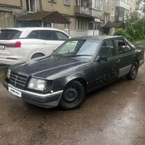 Mercedes-Benz W124