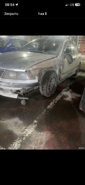 Mitsubishi Carisma