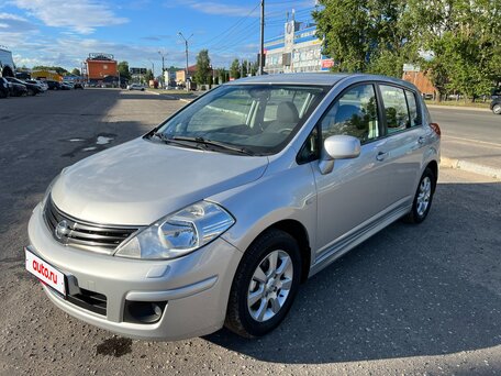 Nissan Tiida