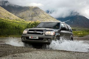 Toyota Sequoia