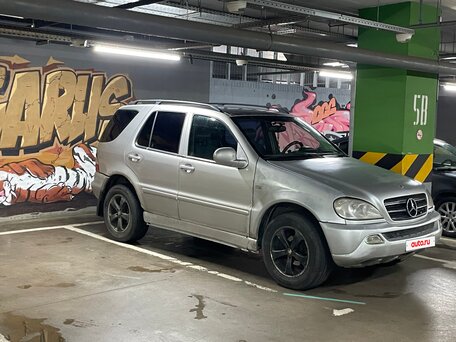 Mercedes-Benz M-Класс 320