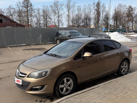 Opel Astra J
