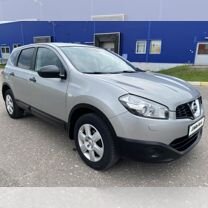 Nissan Qashqai+2