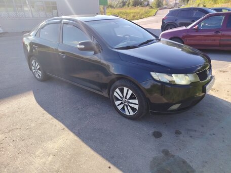 Kia Cerato 5-speed