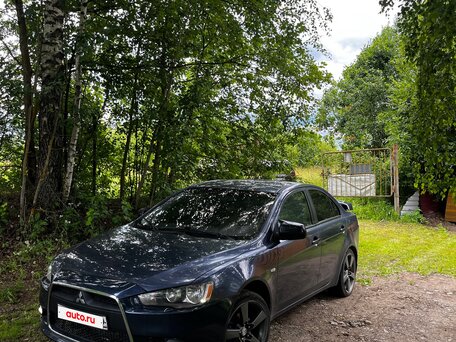 Mitsubishi Lancer