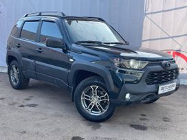 Lada Niva Travel