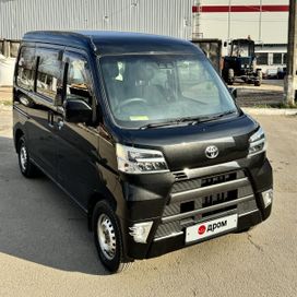 Toyota Pixis Van