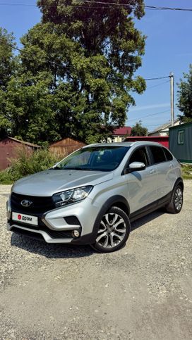 Lada Xray Cross