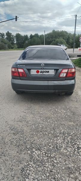 Nissan Almera