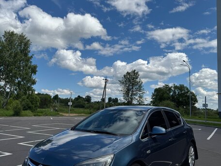 Opel Astra J