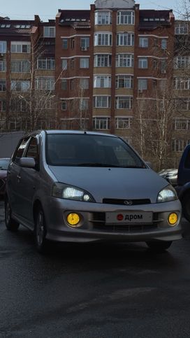 Daihatsu YRV