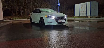 Nissan Maxima
