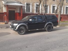 Mitsubishi L200