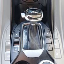 Hyundai Santa