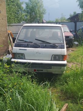 Mitsubishi L300