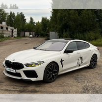 BMW 8