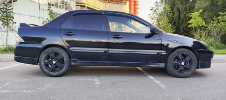 Mitsubishi Lancer