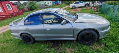 Mitsubishi Galant