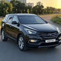 Hyundai Santa