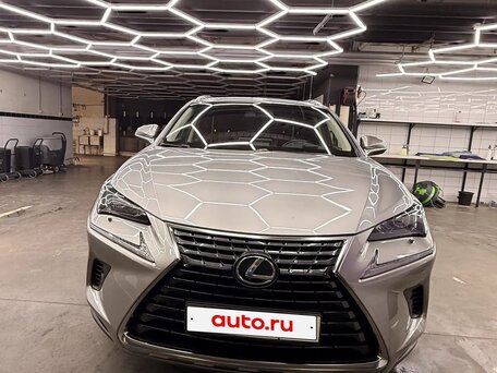 Lexus NX 200