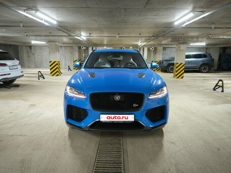 Jaguar F-Pace SVR