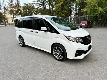 Honda Stepwgn Spada