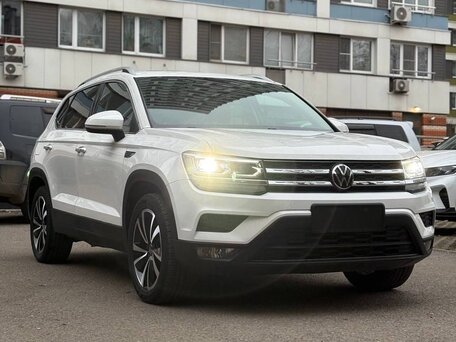 Volkswagen Tharu