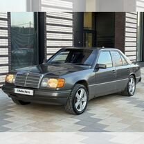 Mercedes-Benz W124