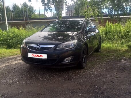 Opel Astra J