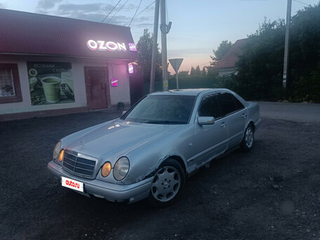 Mercedes-Benz E-Класс 220