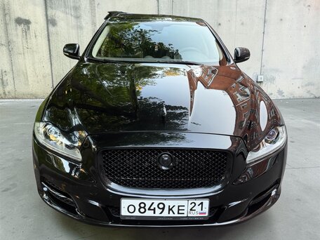 Jaguar Xj