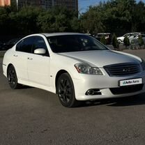 Infiniti M35