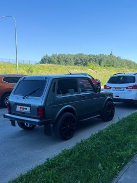 Lada Niva Legend