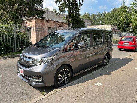 Honda Stepwgn Spada