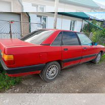 Audi 100