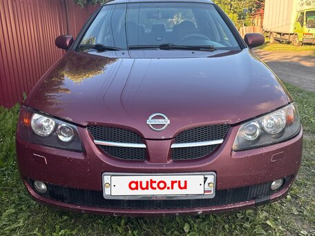 Nissan Almera