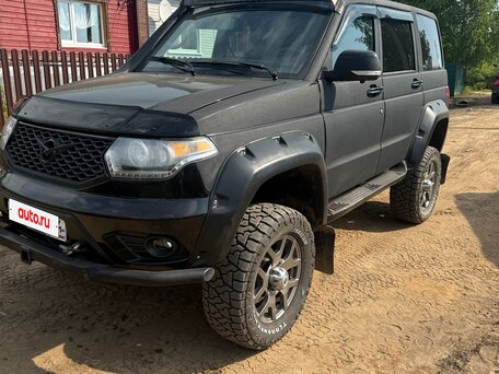 UAZ УАЗ Патриот