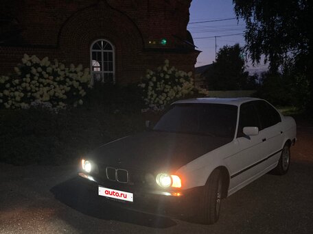 BMW 5 серии 520i