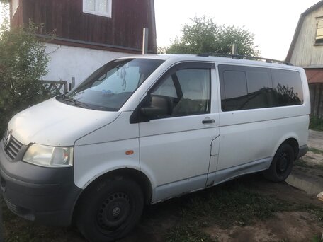 Volkswagen Caravelle SWB T5