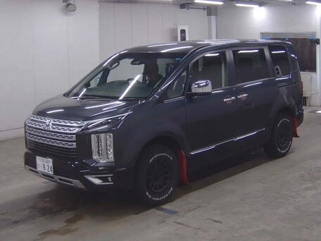 Mitsubishi Delica D:5