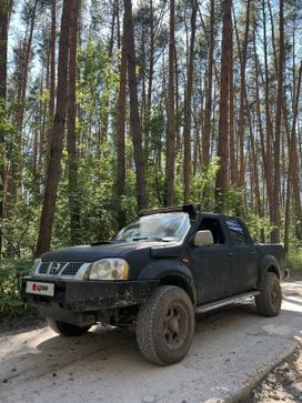 Nissan NP300