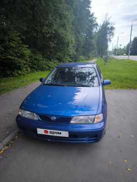 Nissan Almera