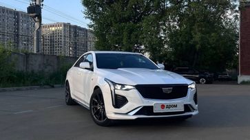 Cadillac CT4