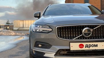 Volvo V90