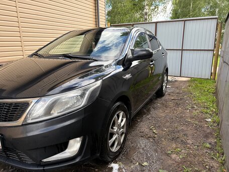 Kia Rio 5-speed