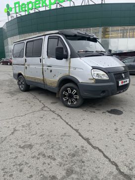 GAZ 2217