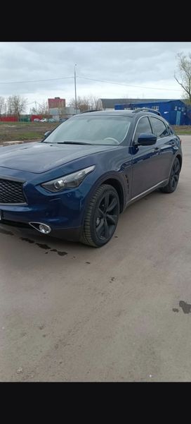 Infiniti QX70