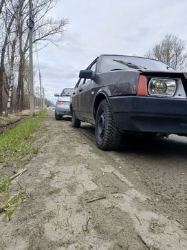 Lada 21099