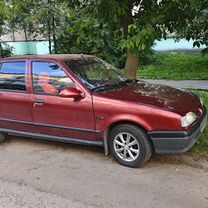 Renault 19