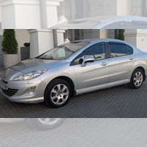 Peugeot 408